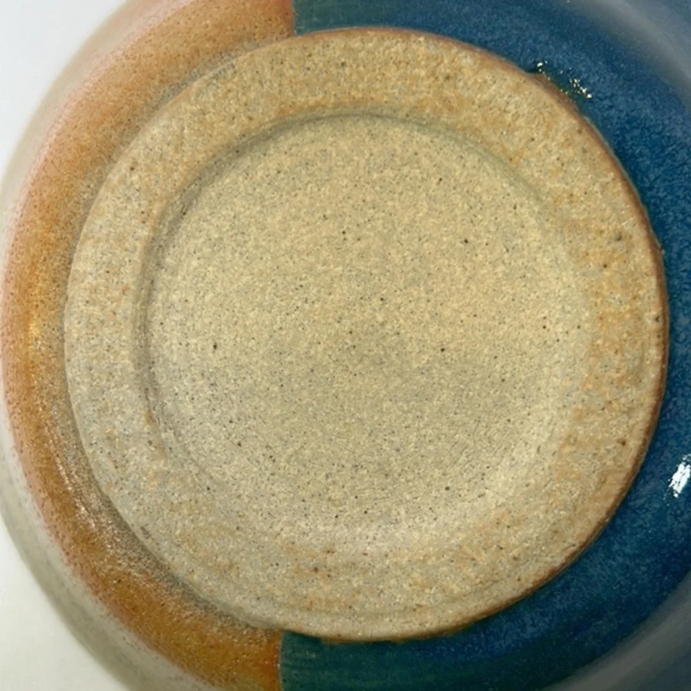 Pottery Tan/Blue Shiny Glazed Lipped Bowl
